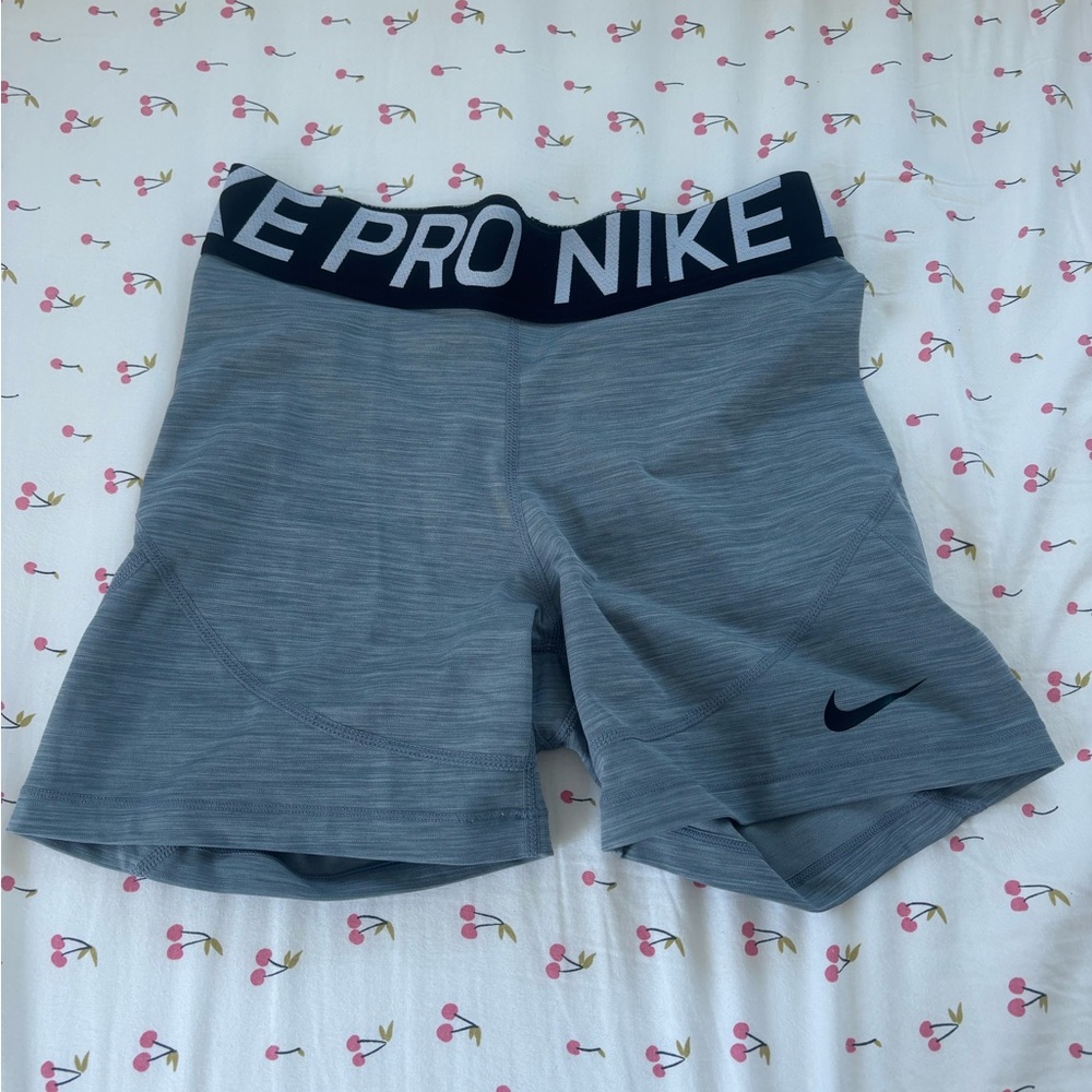 Nike Women's Gray Pro Shorts